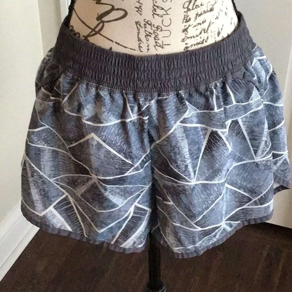2 for $12 Champion gray multi print running jogging shorts with liner Sz L